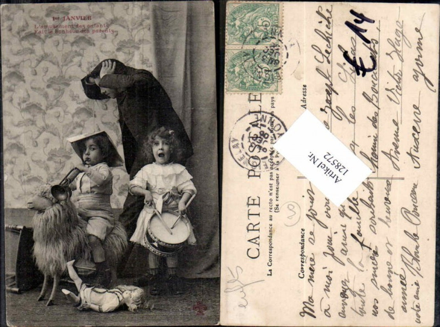 128572,Künstler AK Kinder m. Trommel trommeln Trompete Puppe Kind sitzt auf Spielzeug Schaf