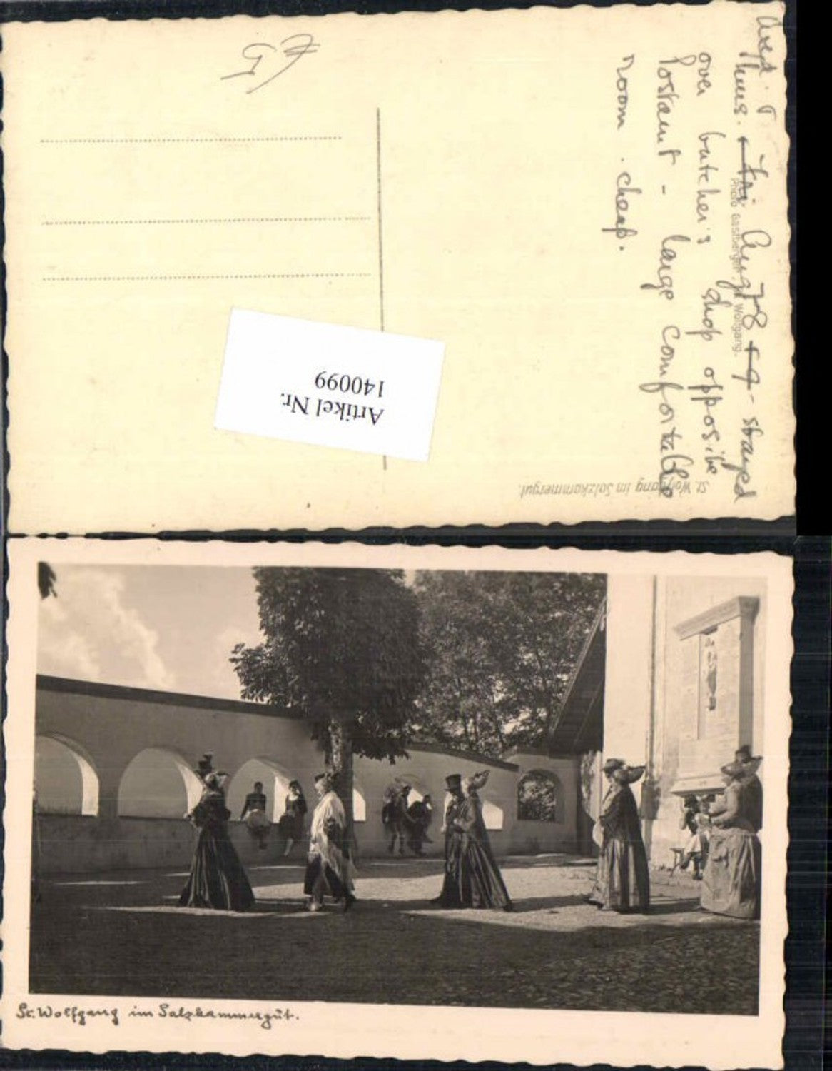 140099,St Wolfgang am Wolfgangsee Trachten Leute Kirche