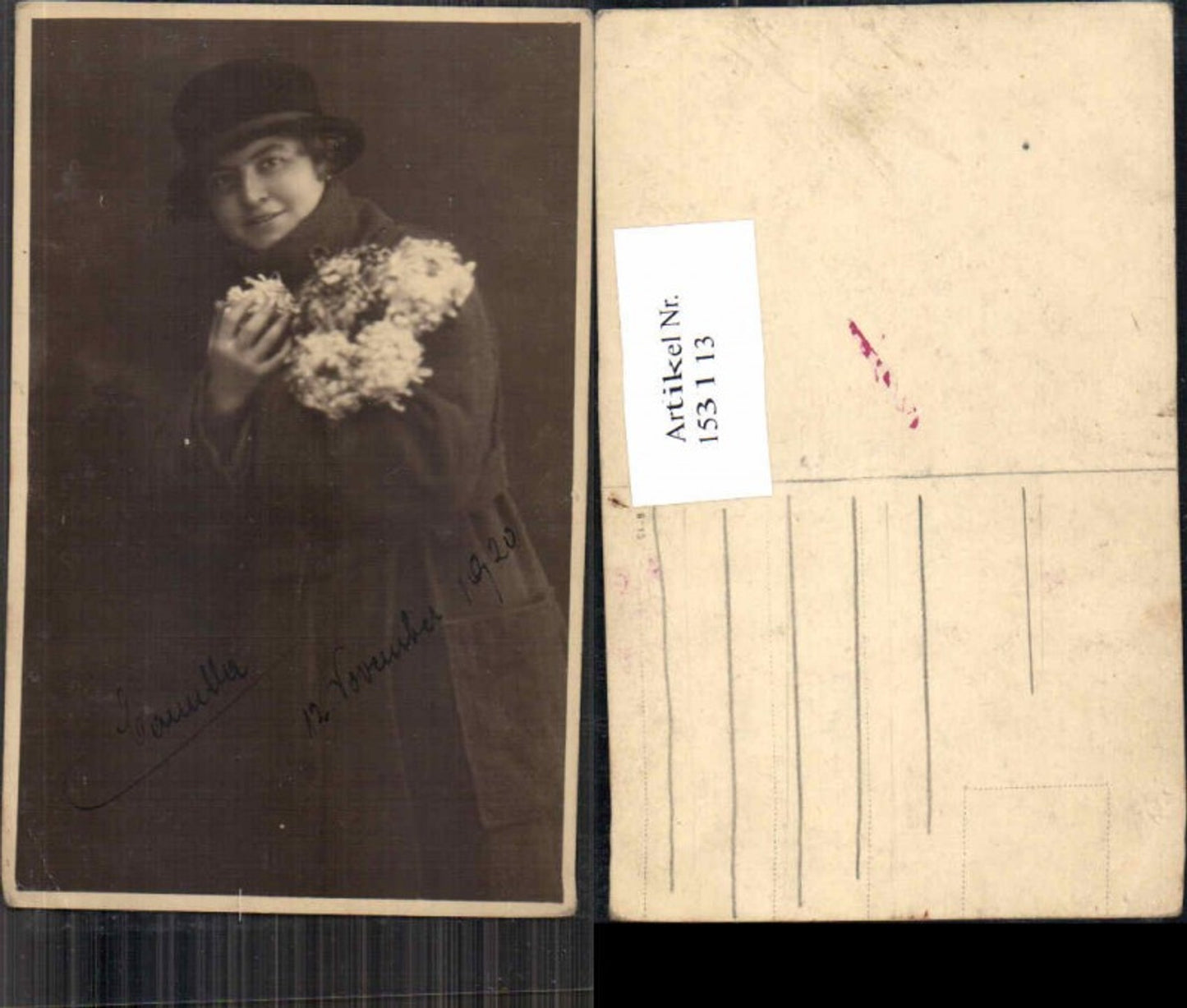 153113,Schöne Frau m. Hut Hutmode 1920 jahre Mode Blumen