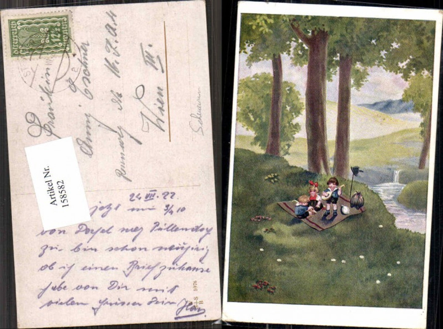 158582,Süsse Kinder Picknick bach Wald