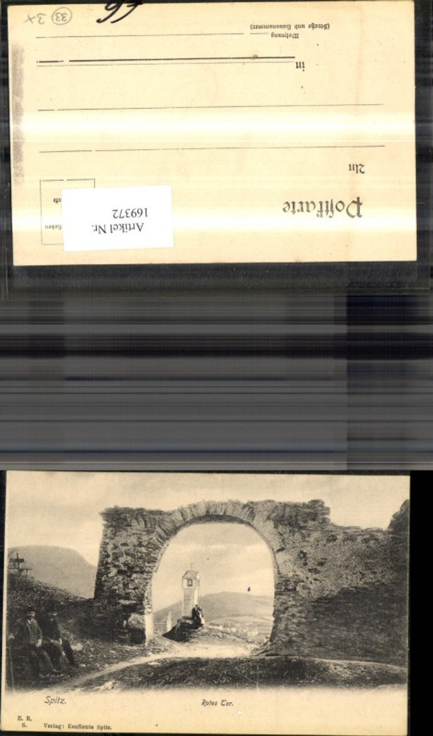 169372,Spitz a. d. Donau Rotes Tor Wachau Steinbogen Kapelle Personen