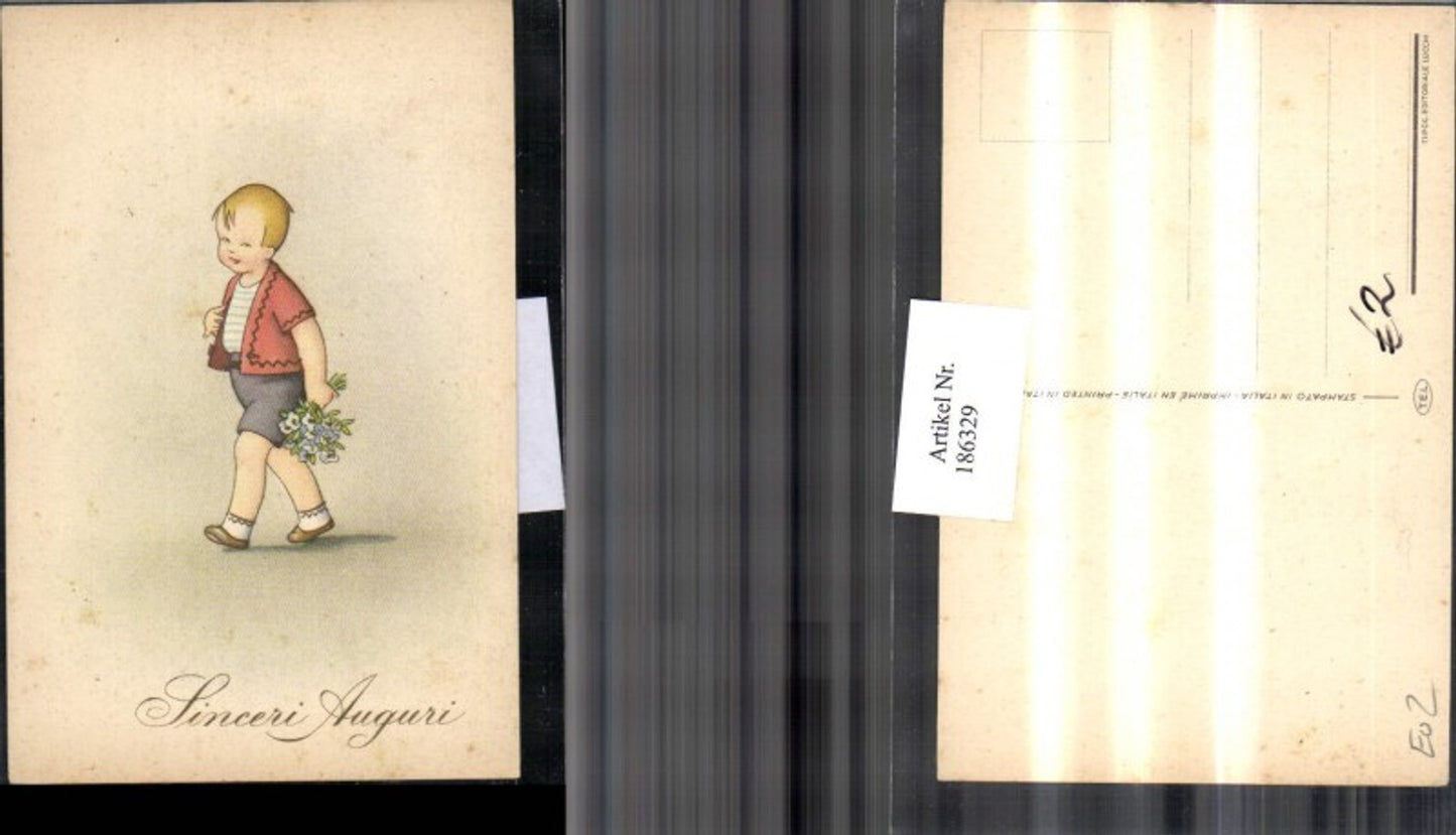 186329,Junge m. Blumenstrauß Blumen