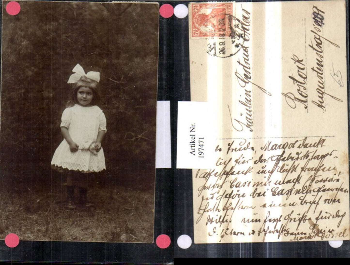 197471, Girl with dress and bow
