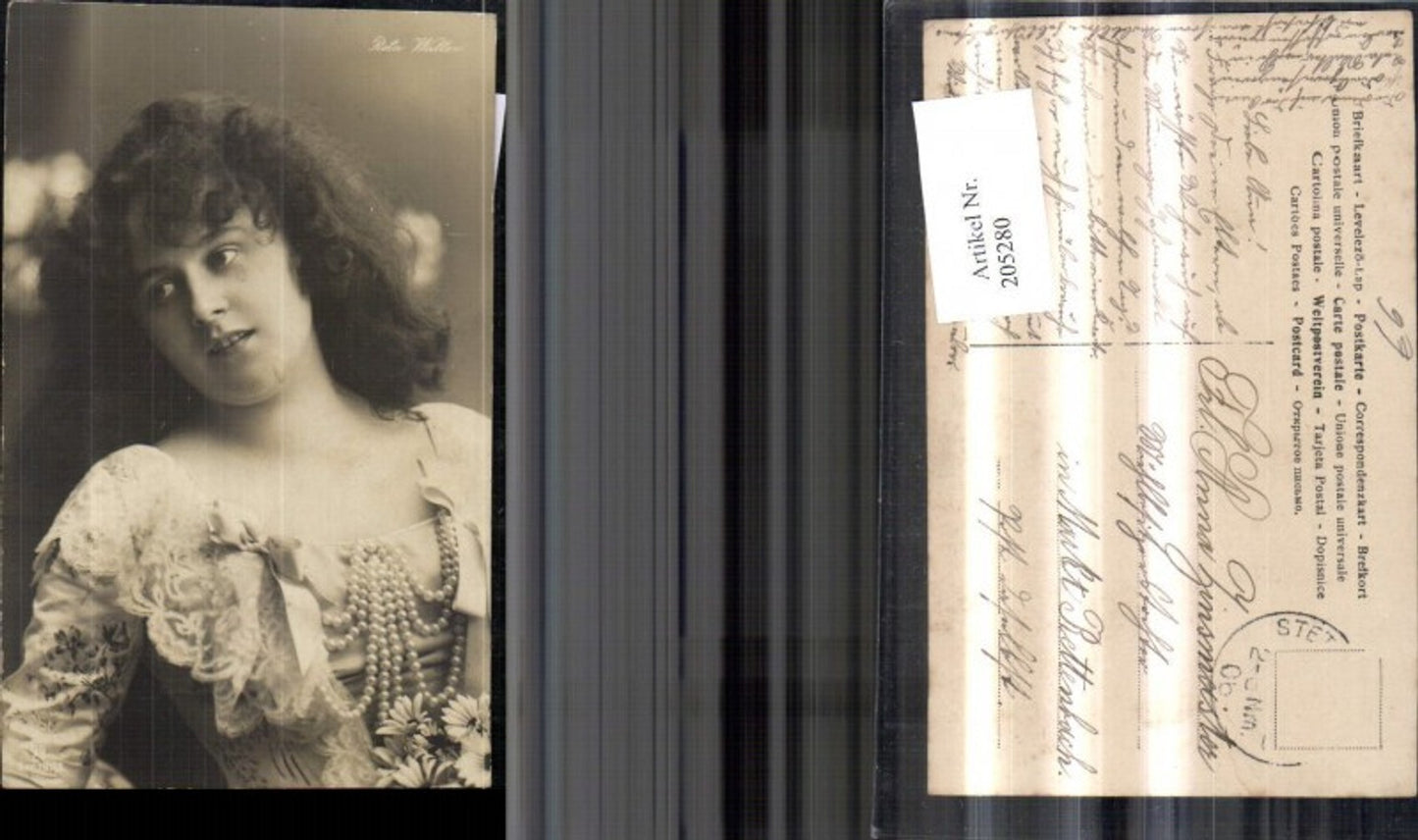 205280,Reta Walter Portrait m. Kleid Perlenkette Blumen