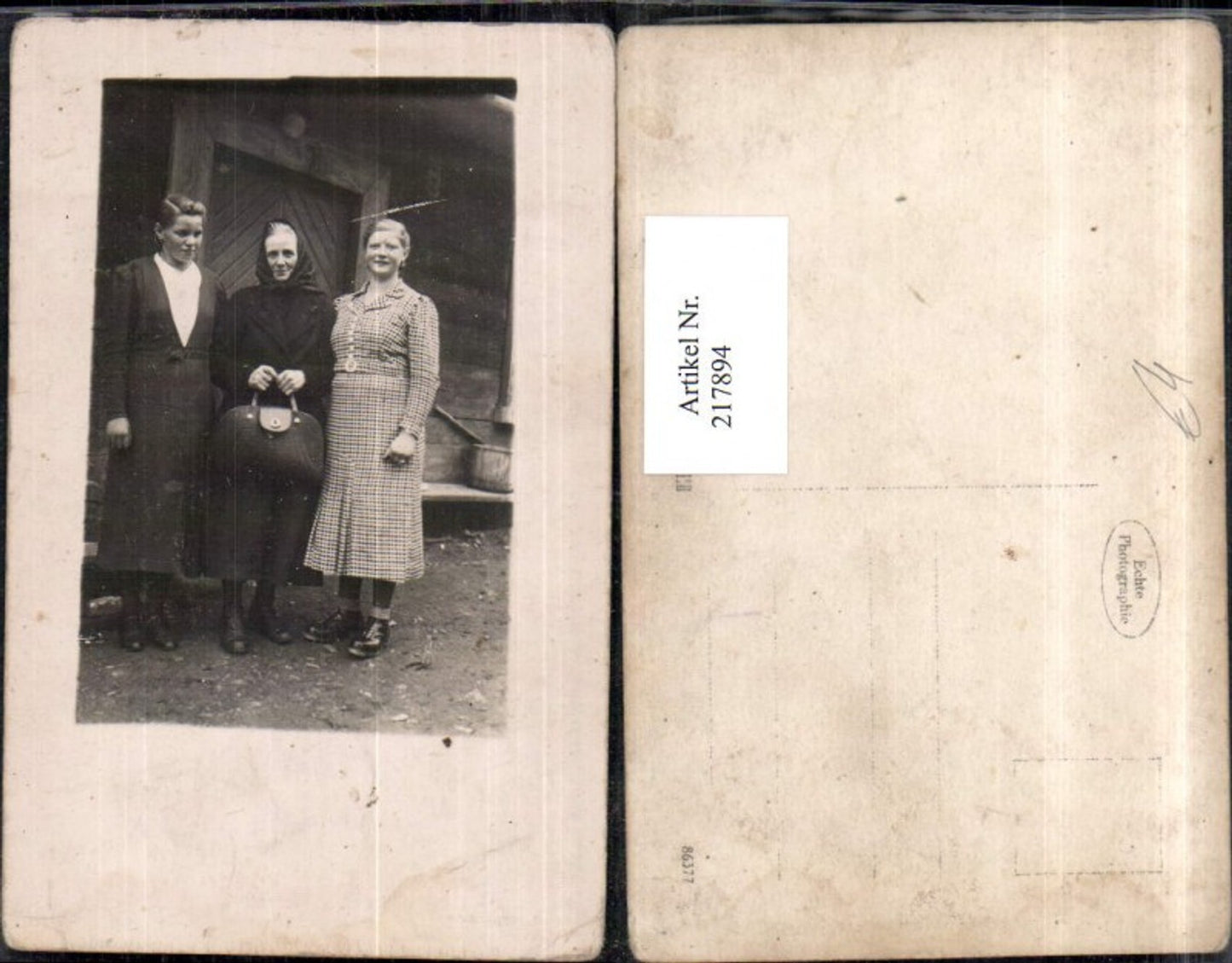 217894,Foto AK Frauen m. Mäntel Kopftuch Tasche
