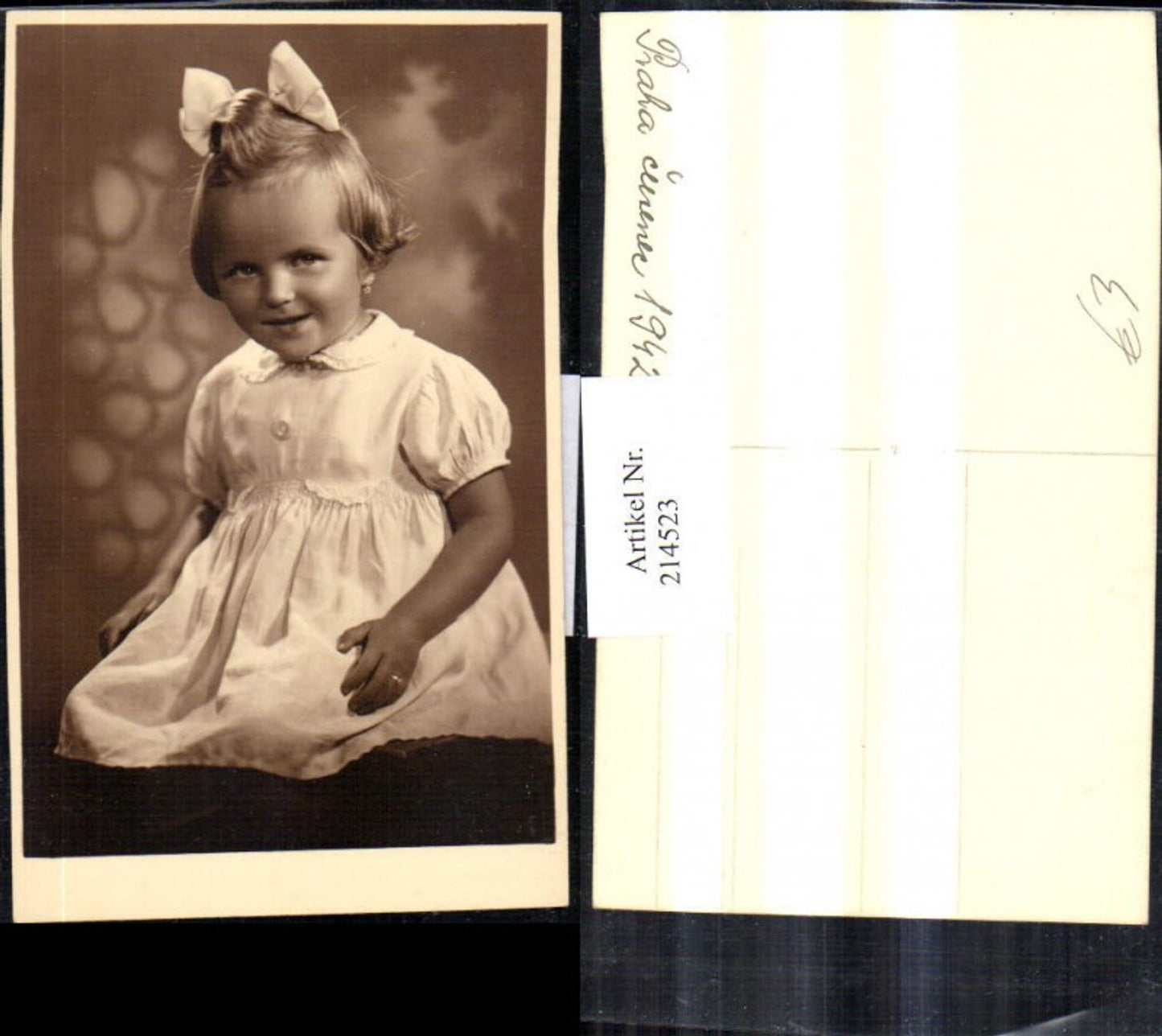 214523,Kind Foto Ak Mädchen m. Kleid u. Schleife i. Haar