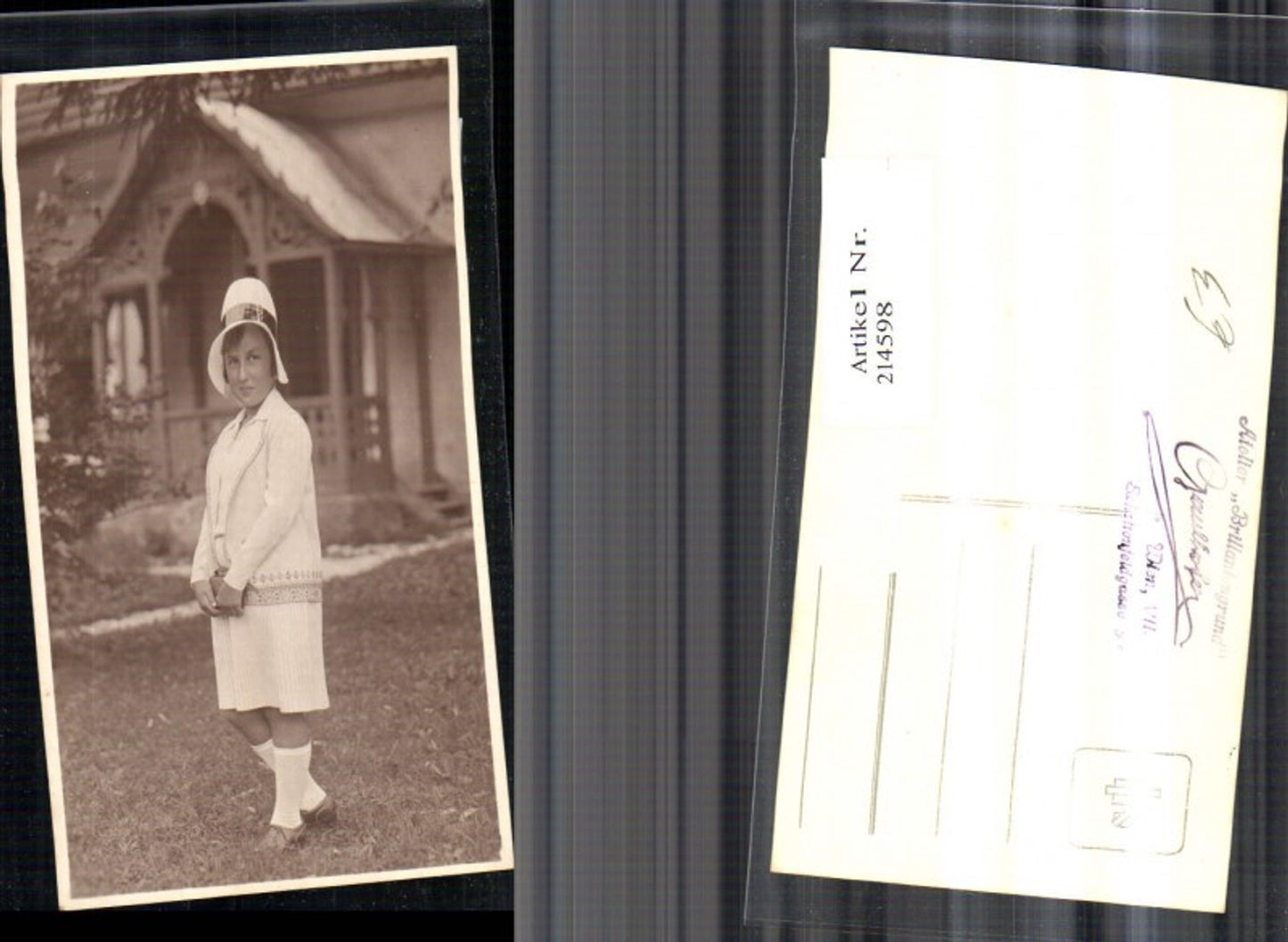 214598,Foto Ak Frau m. Hut Handtasche Wien