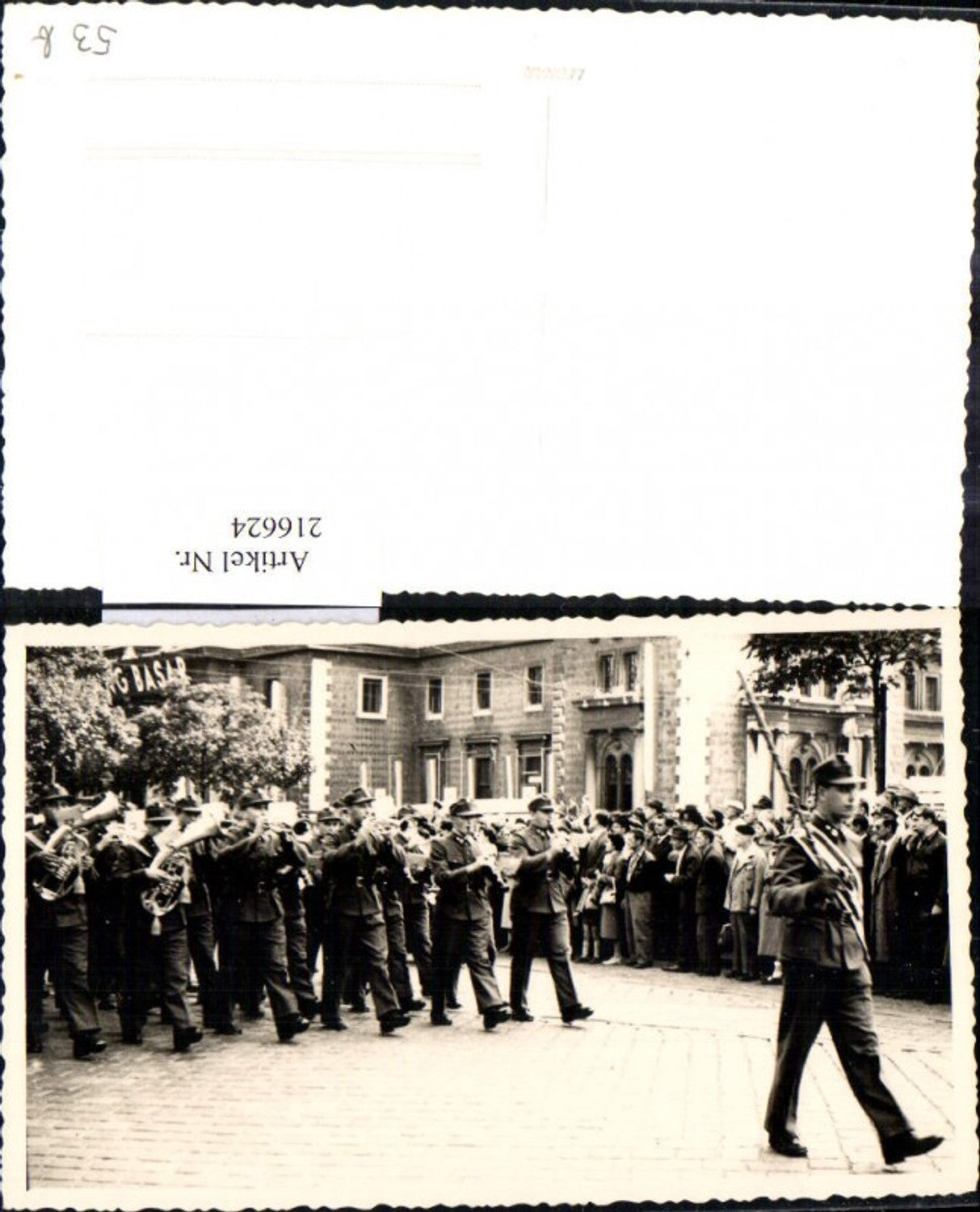 216624,Foto Ak Militärmusik Uniform Marsch Aufmarsch Wien Schottenring Börse