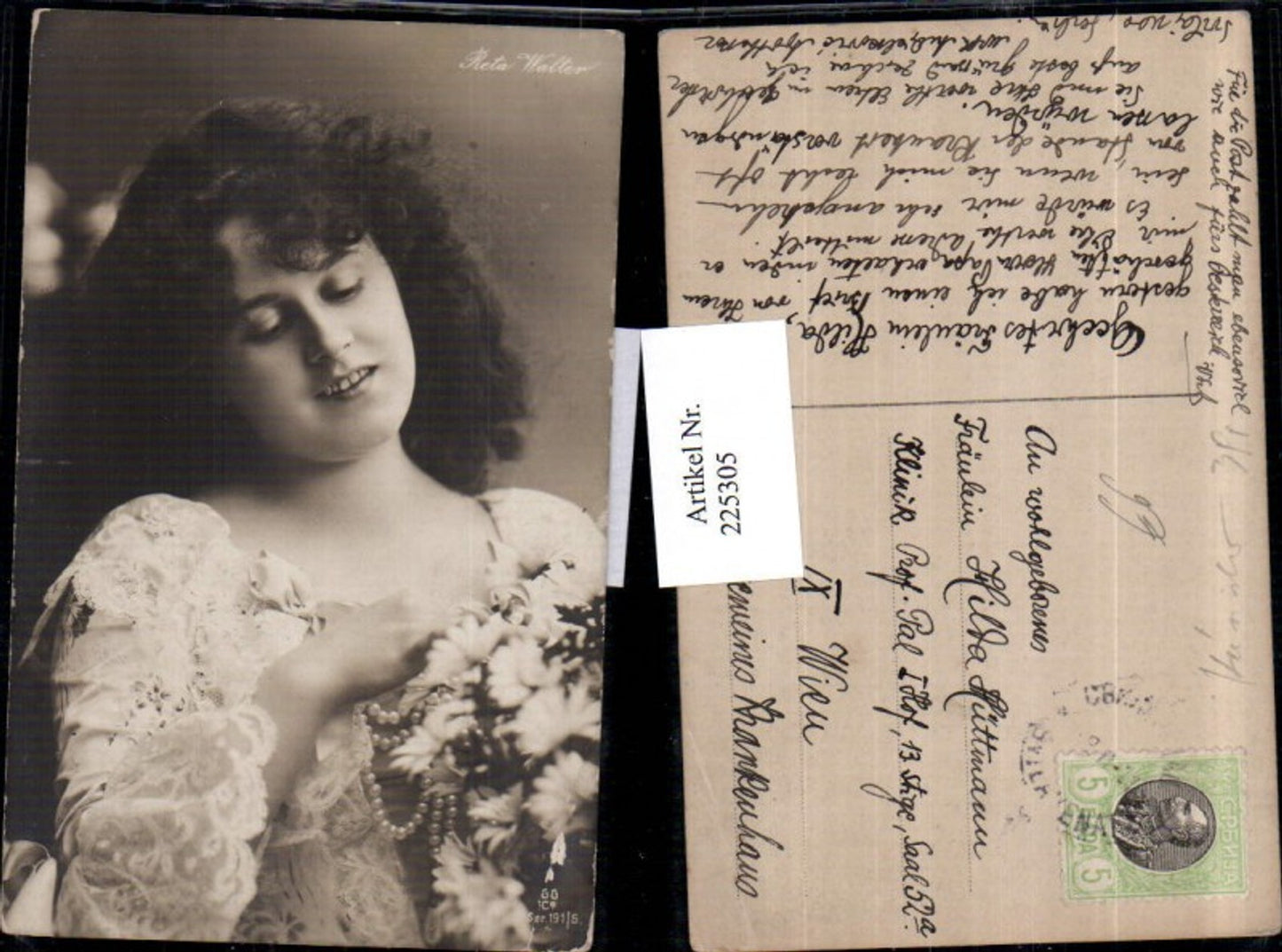 225305,Schauspielerin Reta Walter Portrait Blumen