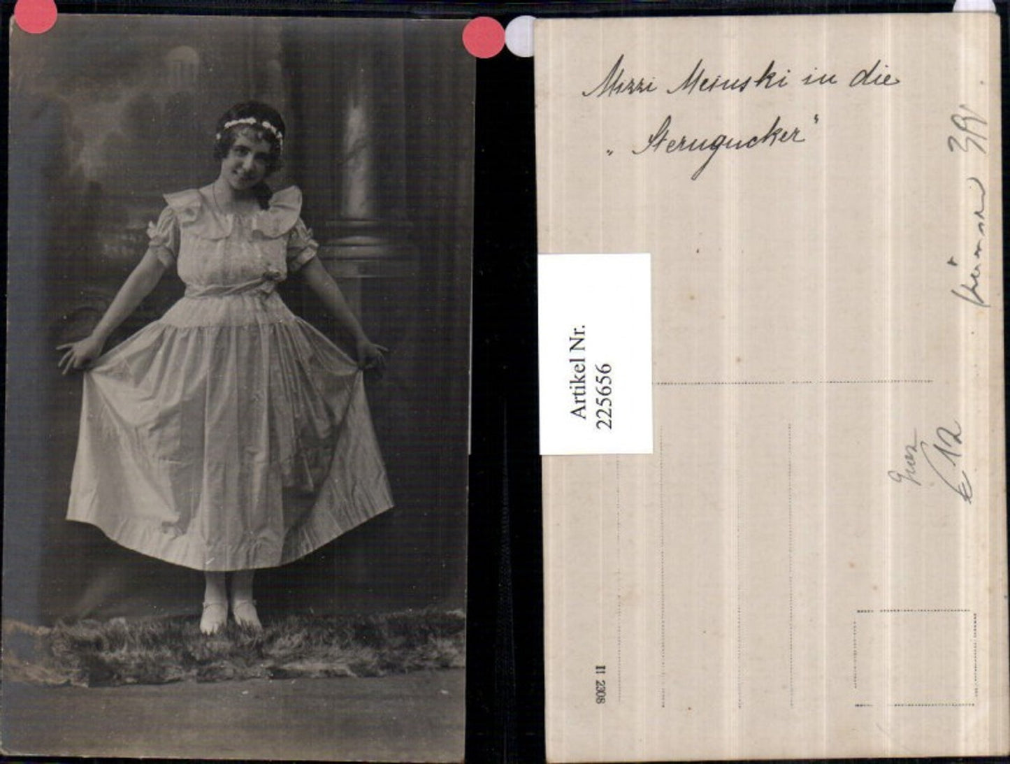 225656,Mizzi Meinski m. Kleid in die Sterngucker Graz Theater