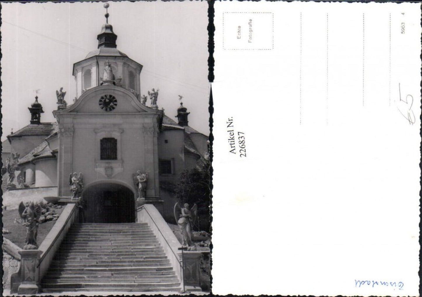 226837,Eisenstadt Kirche Engel Statuen Stiege