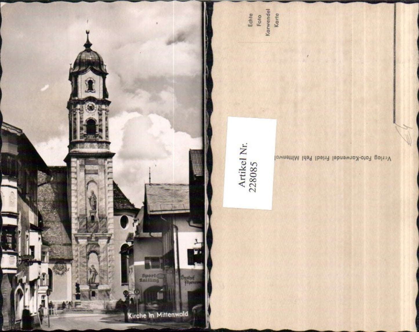 228085,Kirche in Mittenwald Turm Gasthof Alpenrose