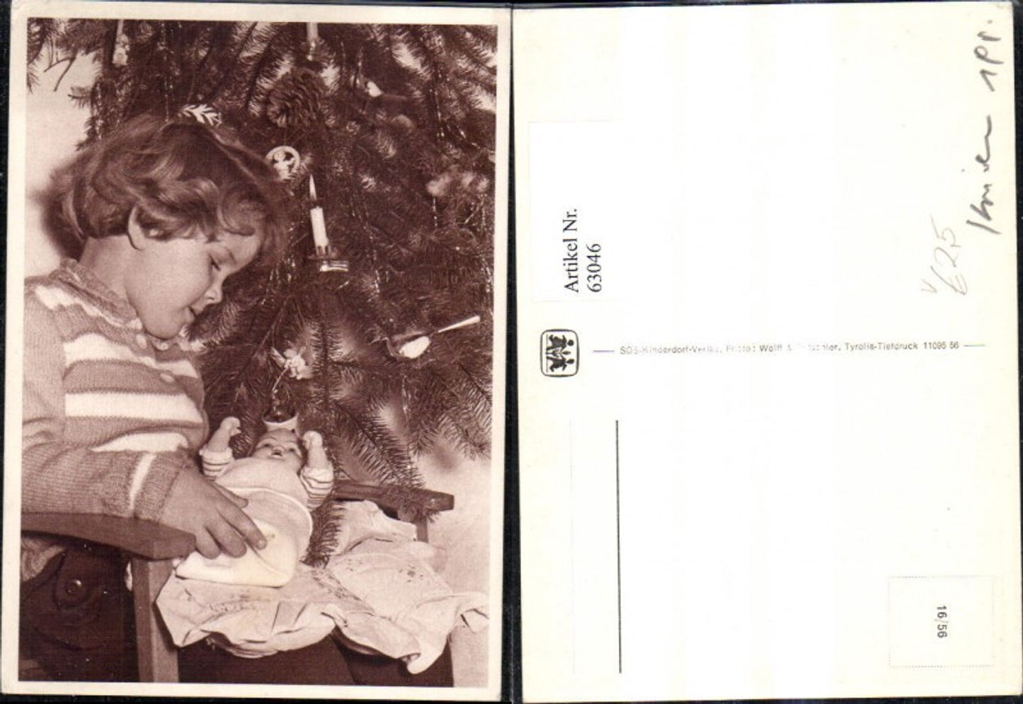 63046,SOS Kinderdorf 16/56 Mädchen m. Puppe unter Weihnachtsbaum Christbaum Weihnachten