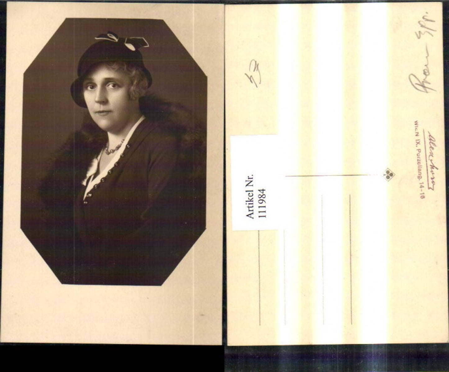111984,Foto Ak Frau m. Hut Pelzstola Pelz Passepartout