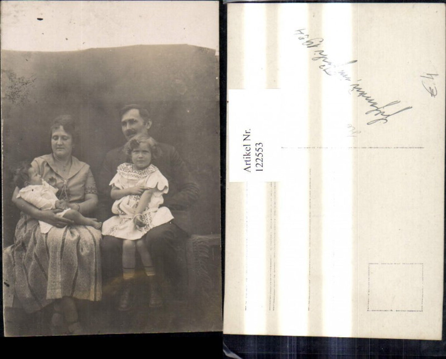 122553,Foto Ak Familie Kinder m. Eltern 1924 Hohenau
