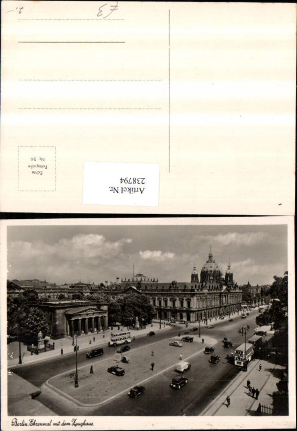 238794,Berlin Ehrenmal mit d. Zeughaus