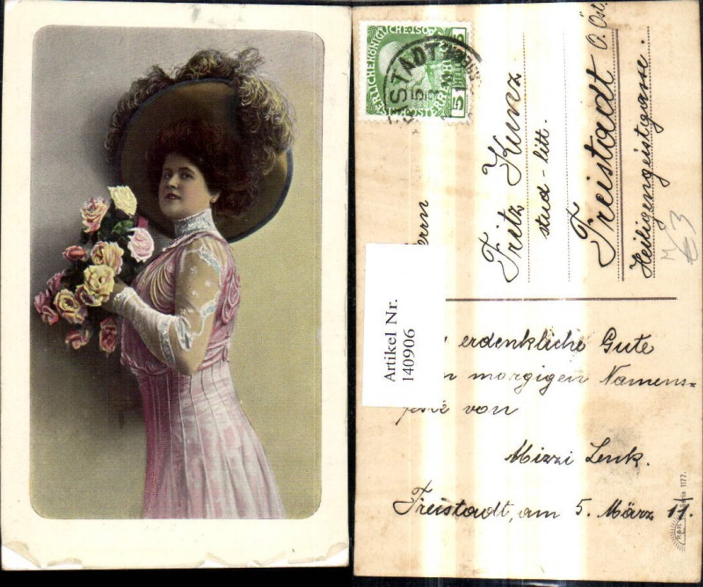 140906,Frau m. Hut Hat Hutmode Blumenstrauß Rosen Strauß Federhut