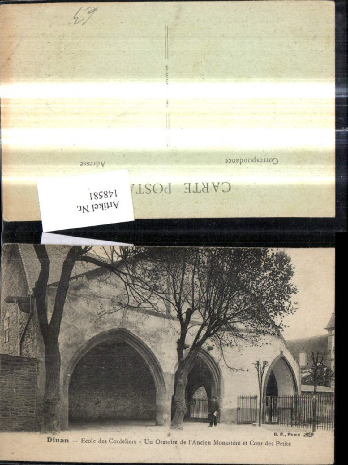 148581,Dinan Ecole des Cordeliers Un Oratoire de l Ancien Monastere et Cour des Petits