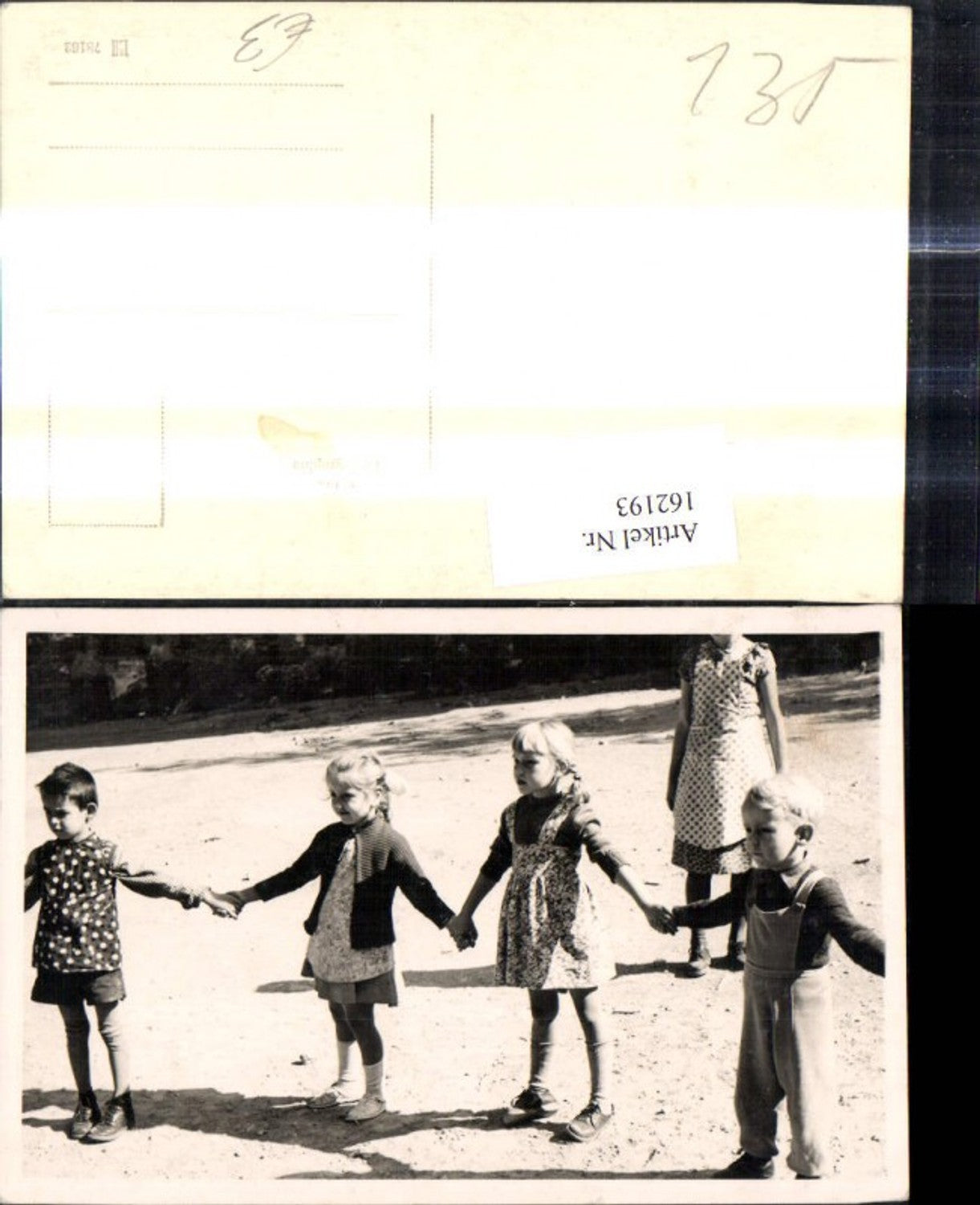 162193,Foto Ak Kinder halten sich a. d. Händen