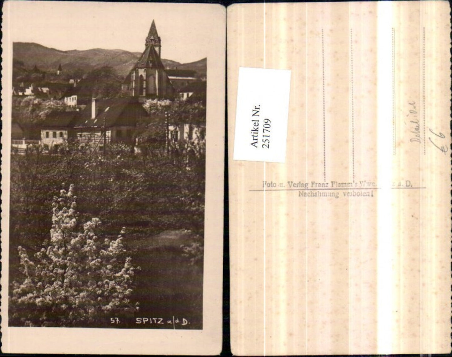 251709,Spitz an d. Donau Detail im Ort Kirche