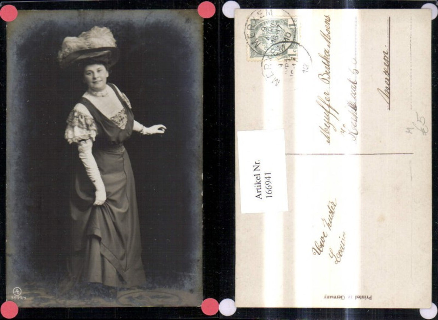 166941, Woman with hat, feathers on hat