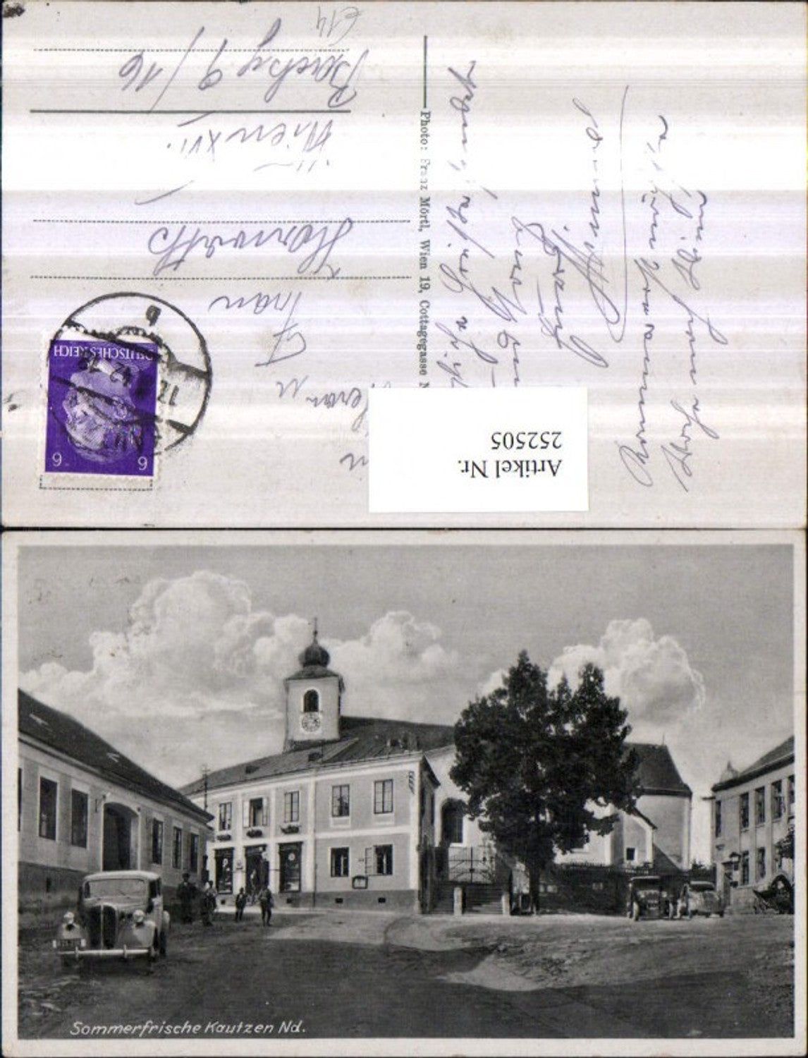 252505,Kautzen Platz Kirche Oldtimer