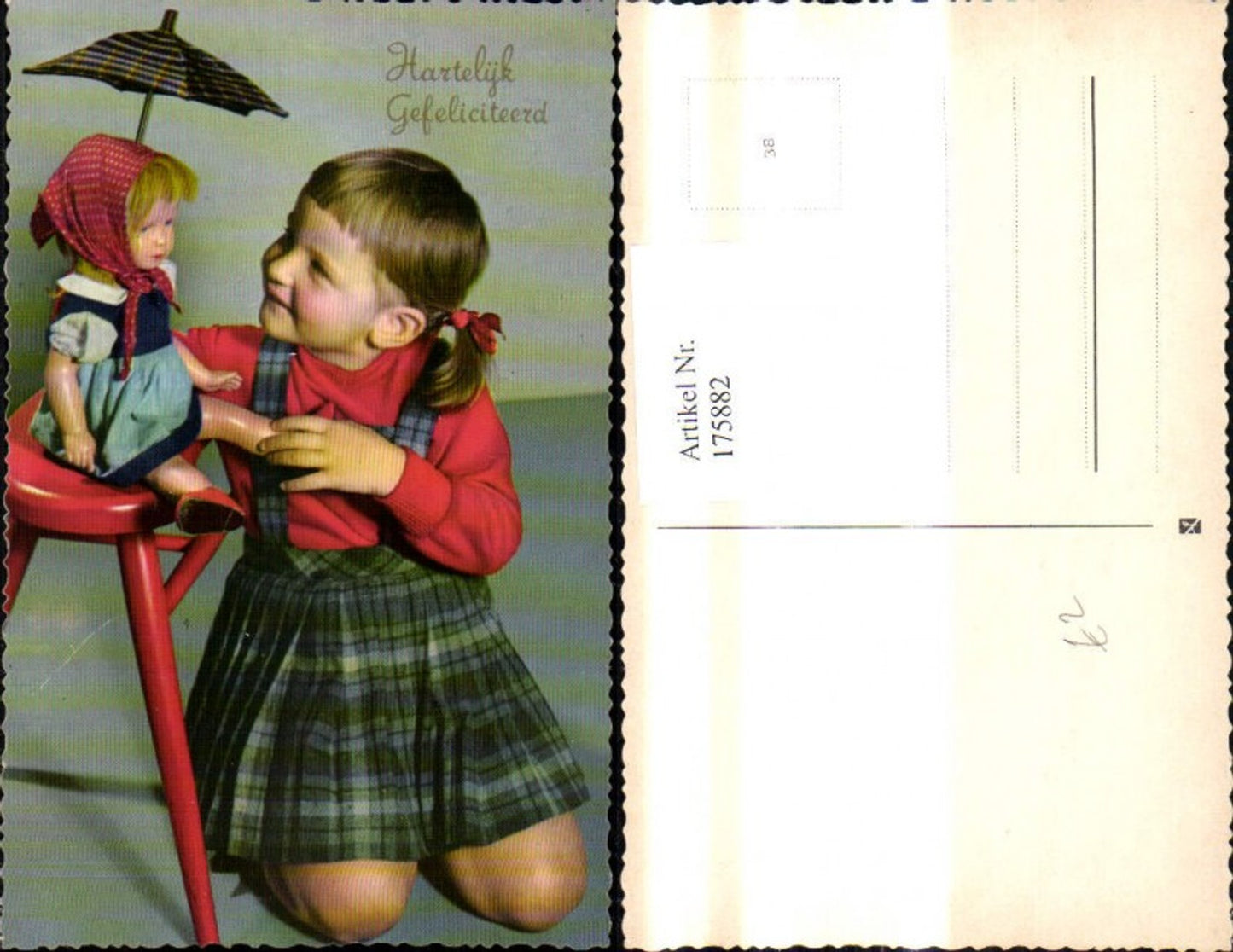 175882,Kind Mädchen m. Puppe Schirm b. Hocker Hartelijk Gefeliciteerd