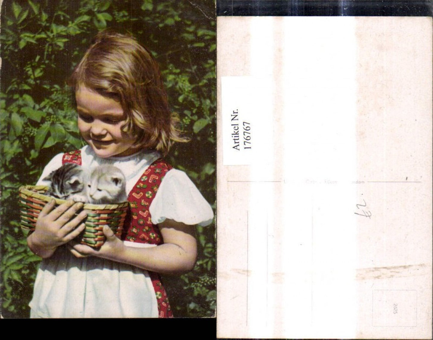 176767,Kind Mädchen i. Dirndl m. Korb Katzen Katzenkinder Tiere