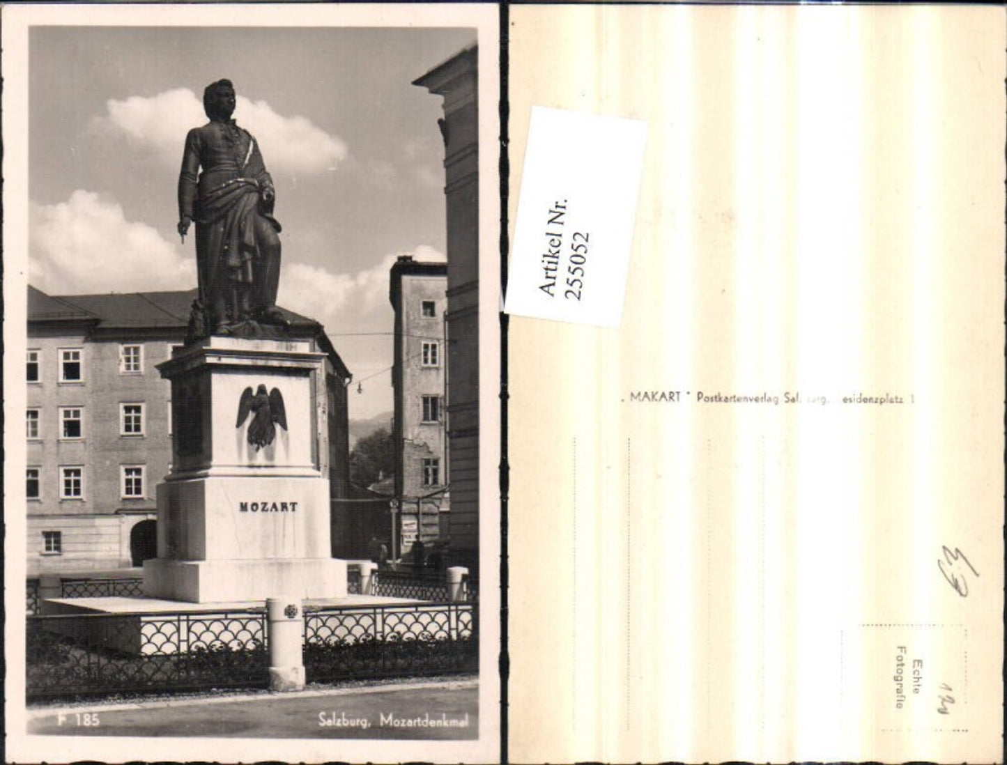255052,Salzburg Mozart Denkmal