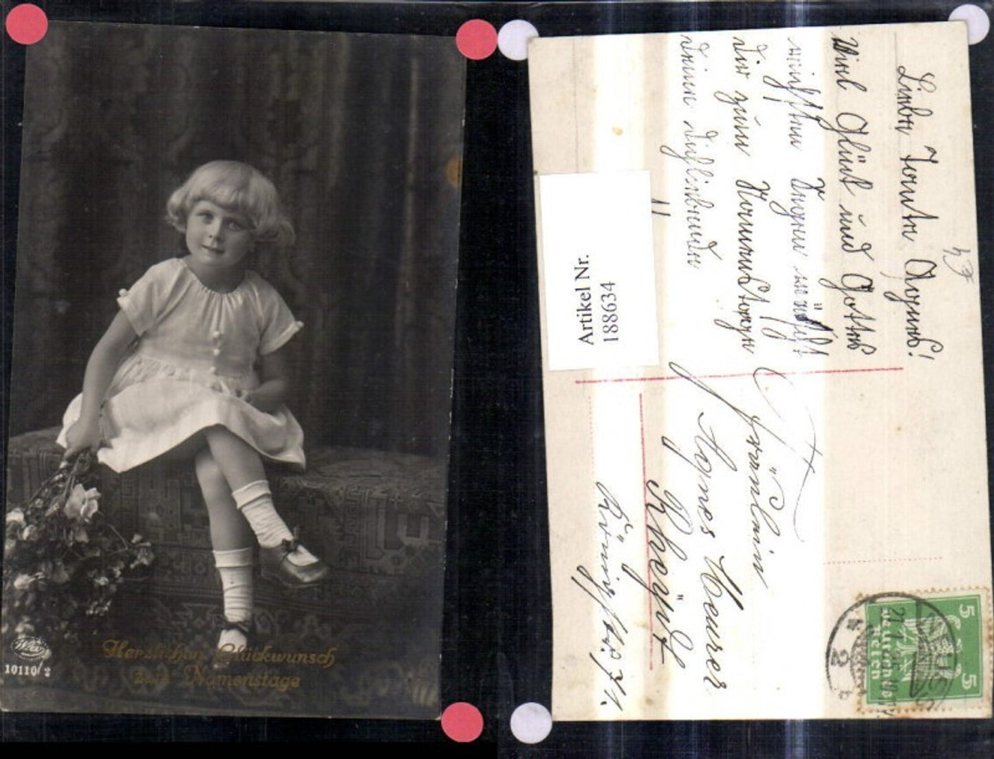 188634,Foto Ak Kind Mädchen Kleid m. Blumen Strauß Namenstag