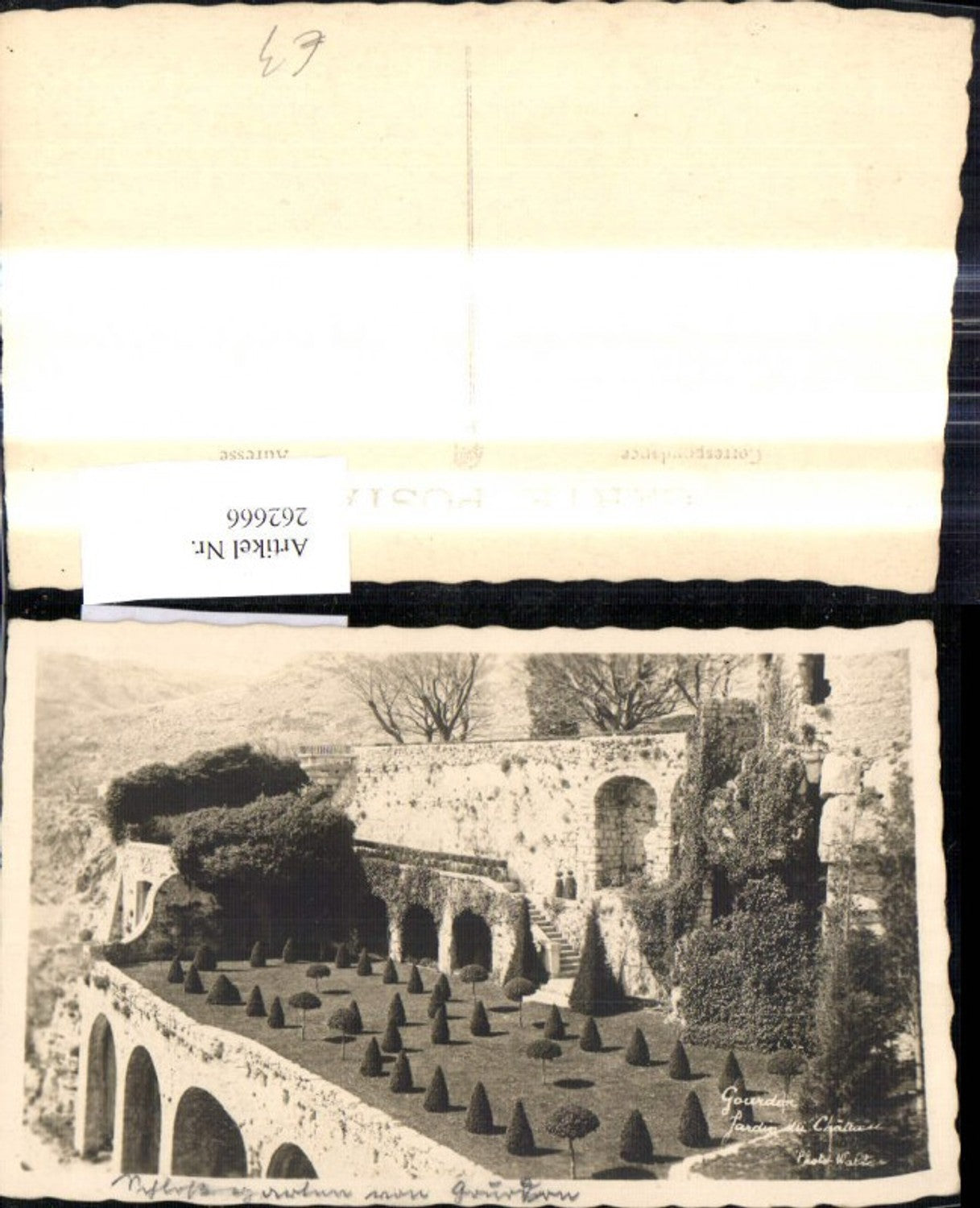 262666,Gourdon Jardin du Chateau Schloss Burg