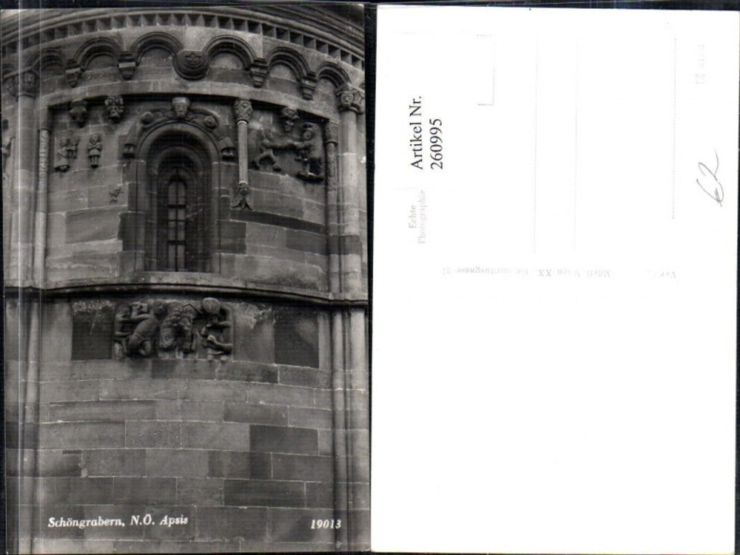 260995,Schöngrabern Grabern Apsis Steinerne Bibel Detailansicht