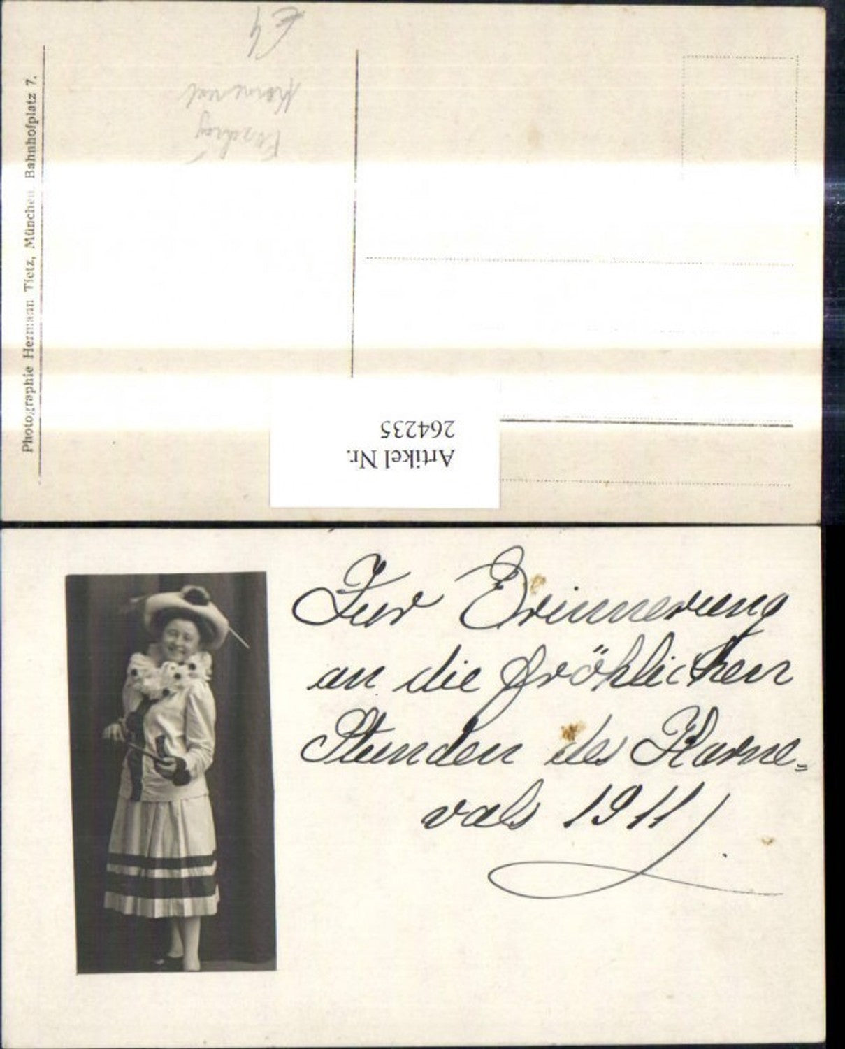 264235,Frau m. Hut Kostüm Fasching Karneval Harlekin Passepartout
