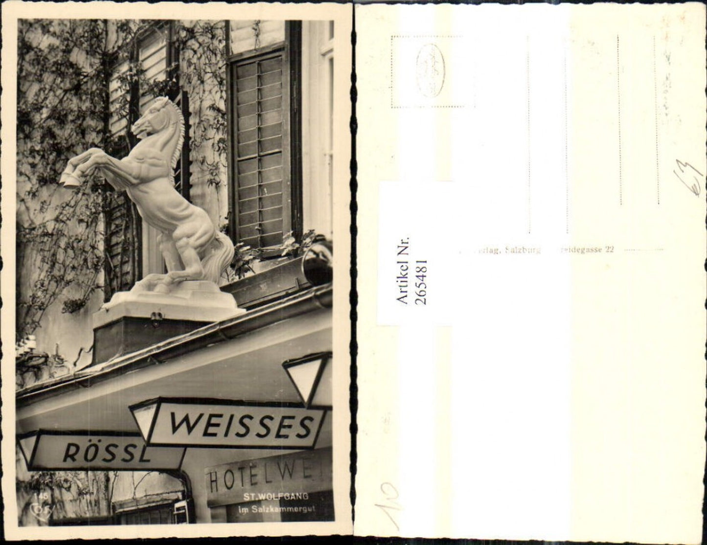 265481,Foto Ak St Wolfgang a. Wolfgangsee Weisses Rössl Detailansicht Pferd a. Eingang Hotel