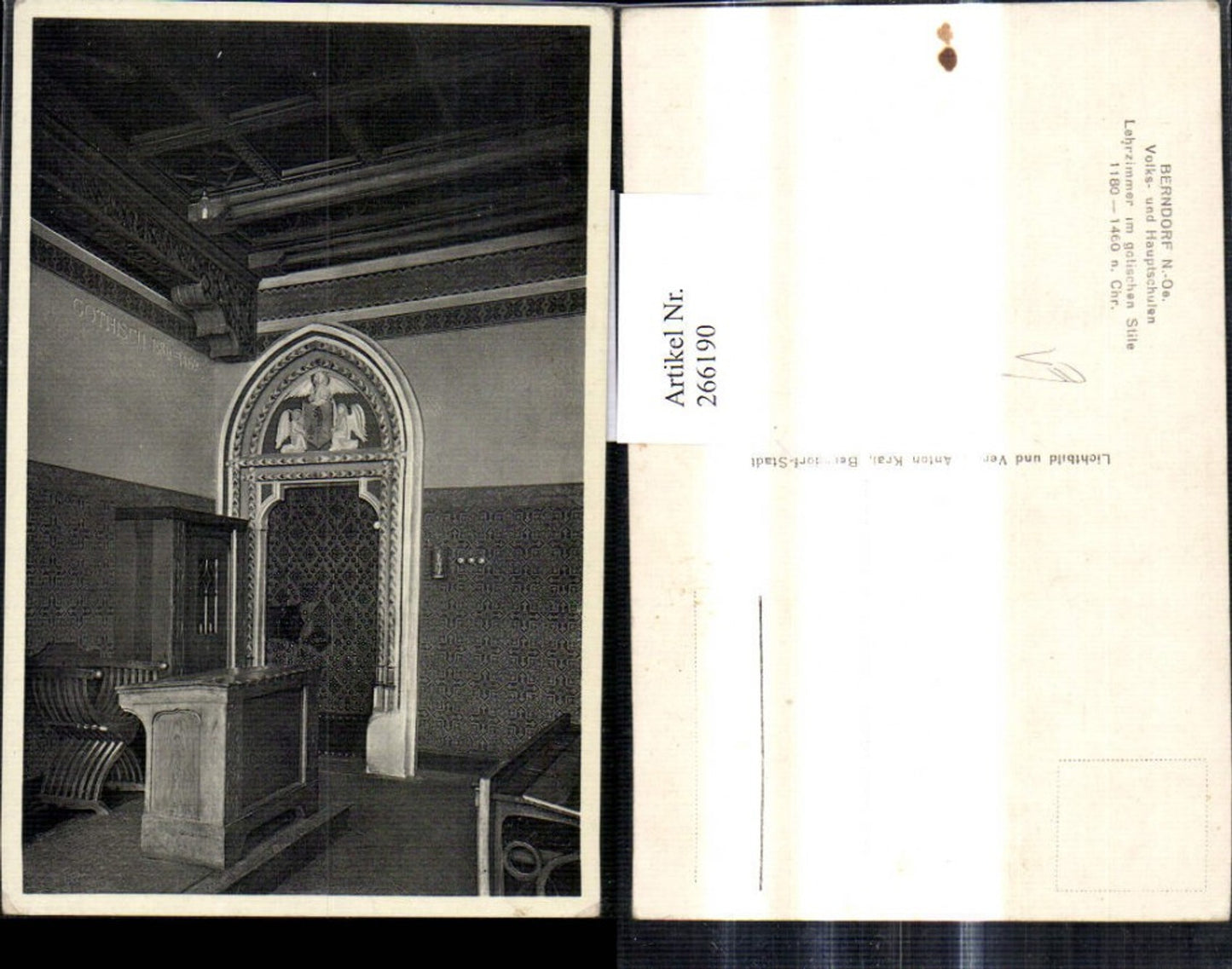 266190,Berndorf Volks u. Hauptschule Ansicht Lehrzimmer i. gotischen Stile