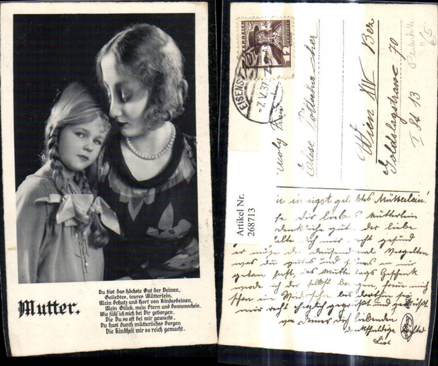 268713,Frau als Mutter Mädchen m. Zöpfe Perlenketten