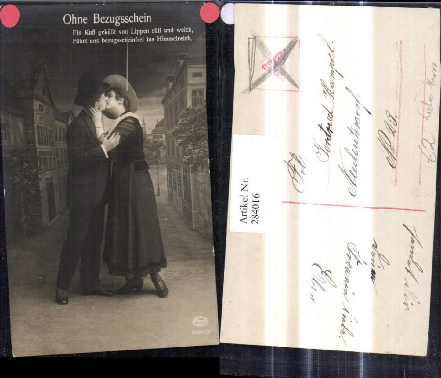 284016,Lovely couple kiss without reference card saying text