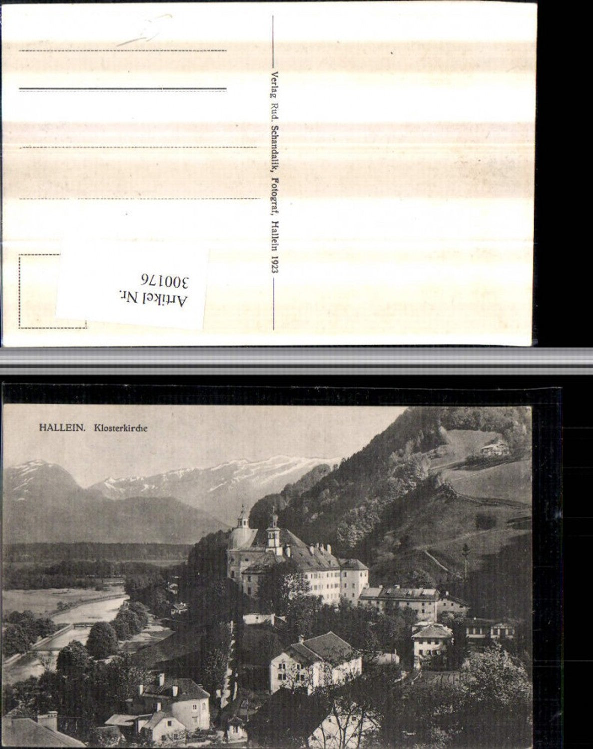 300176,Hallein Klosterkirche Bergkulisse
