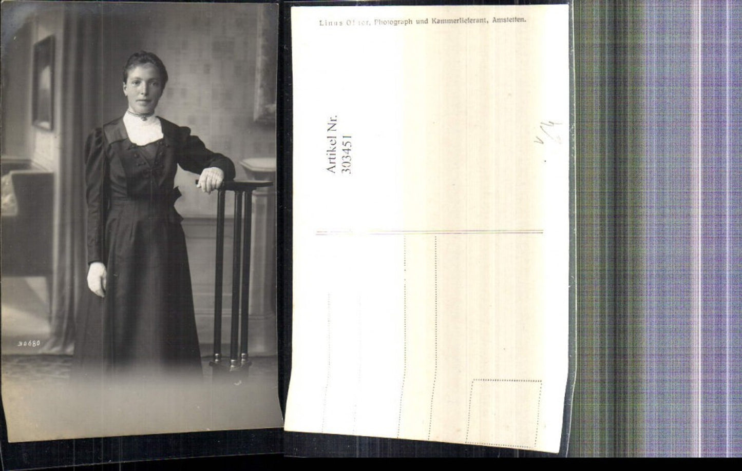 303451,Foto Ak Frau Portrait stehend pub Linus Ofner Amstetten