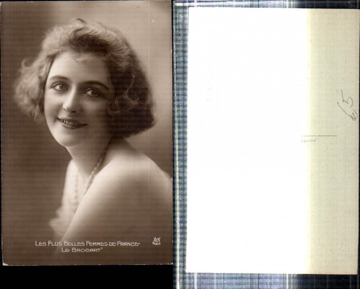 309239, Woman with necklace portrait