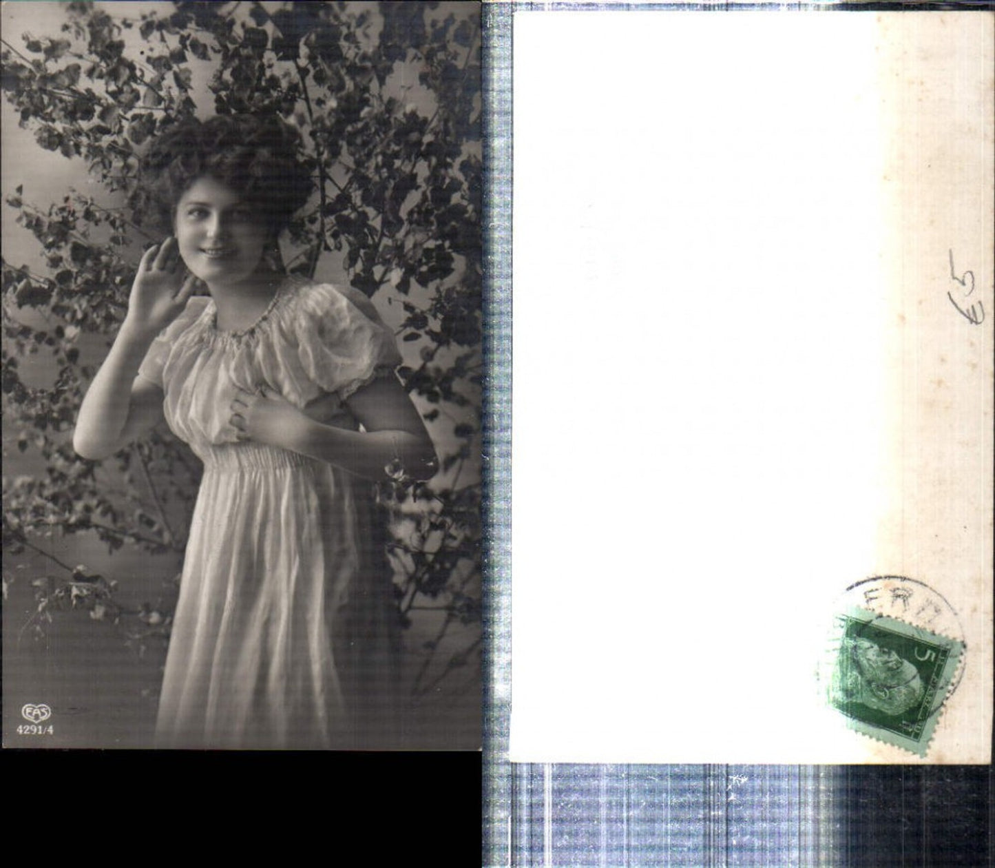 309243,Foto AK Frau m. Kleid Portrait Zweige Blätter pub EAS 4291/4