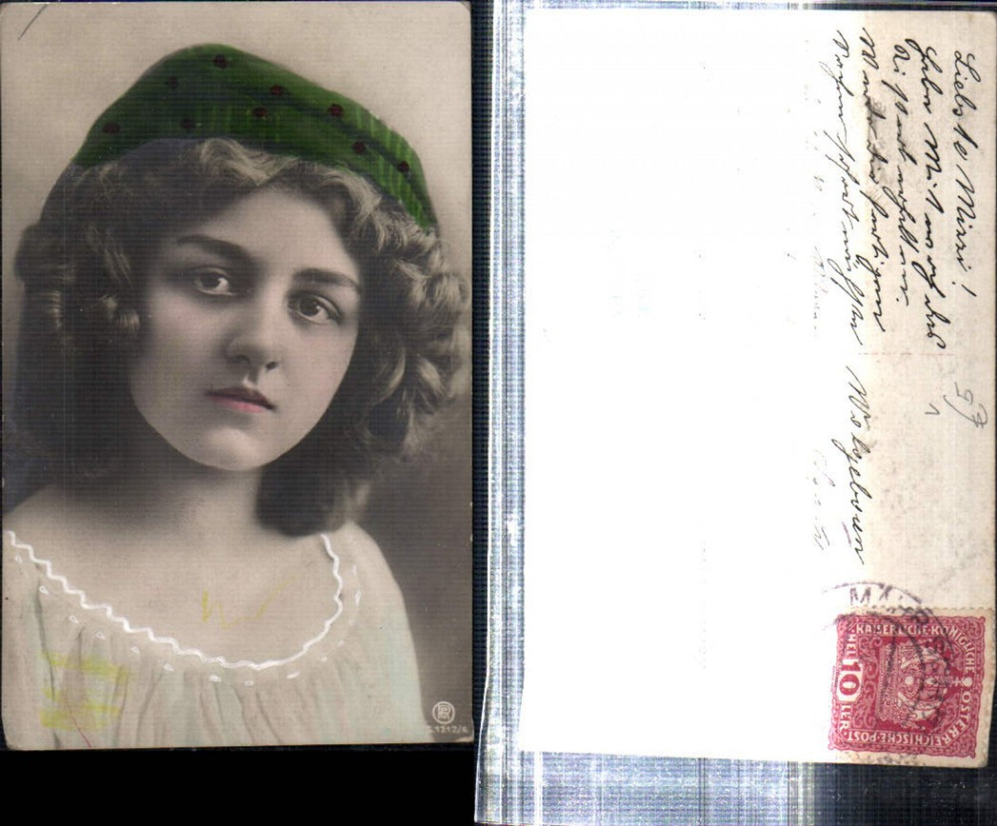 309272,Frau Mädchen m. Kopfschmuck Portrait pub RPH 51212/6