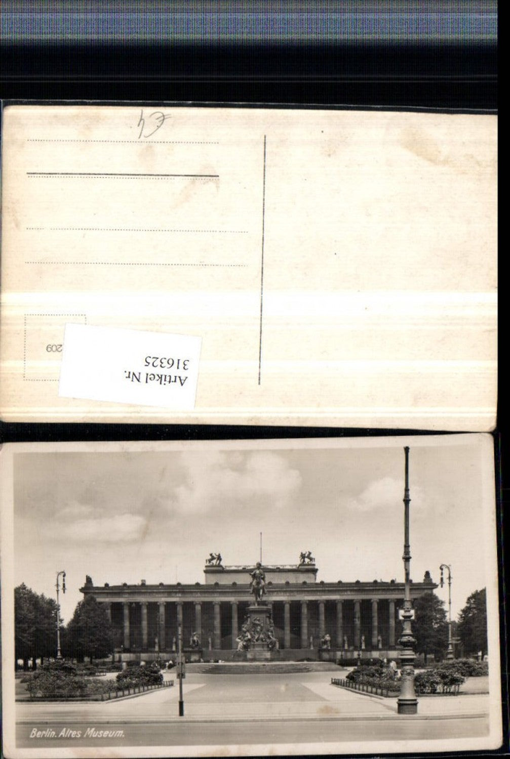 316325,Berlin Altes Museum Gebäude m. Denkmal