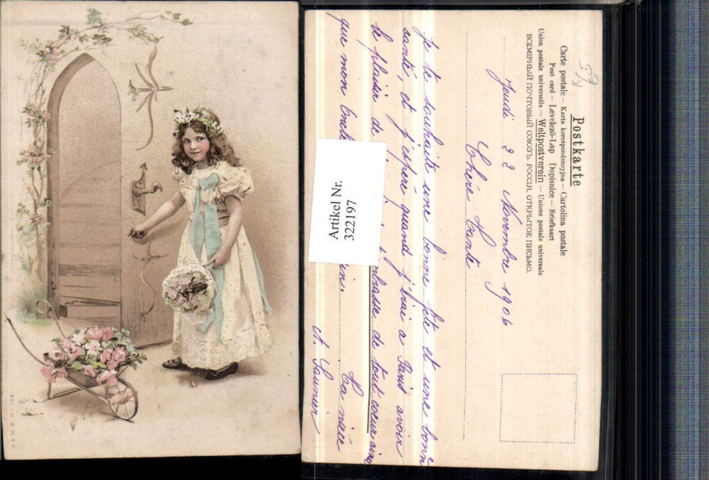 322197,Künstler AK Mädchen m. Blumenkranz Kleid Blumen Schubkarre Tür