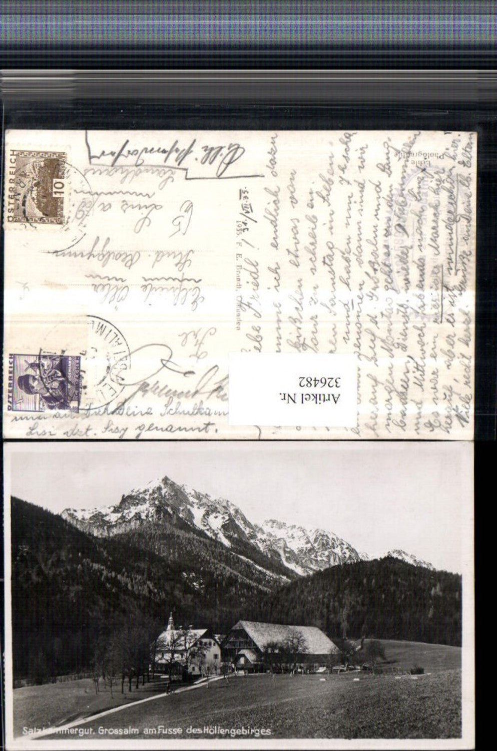 326482,Großalm am Fuße des Höllengebirges b. Altmünster Bergkulisse