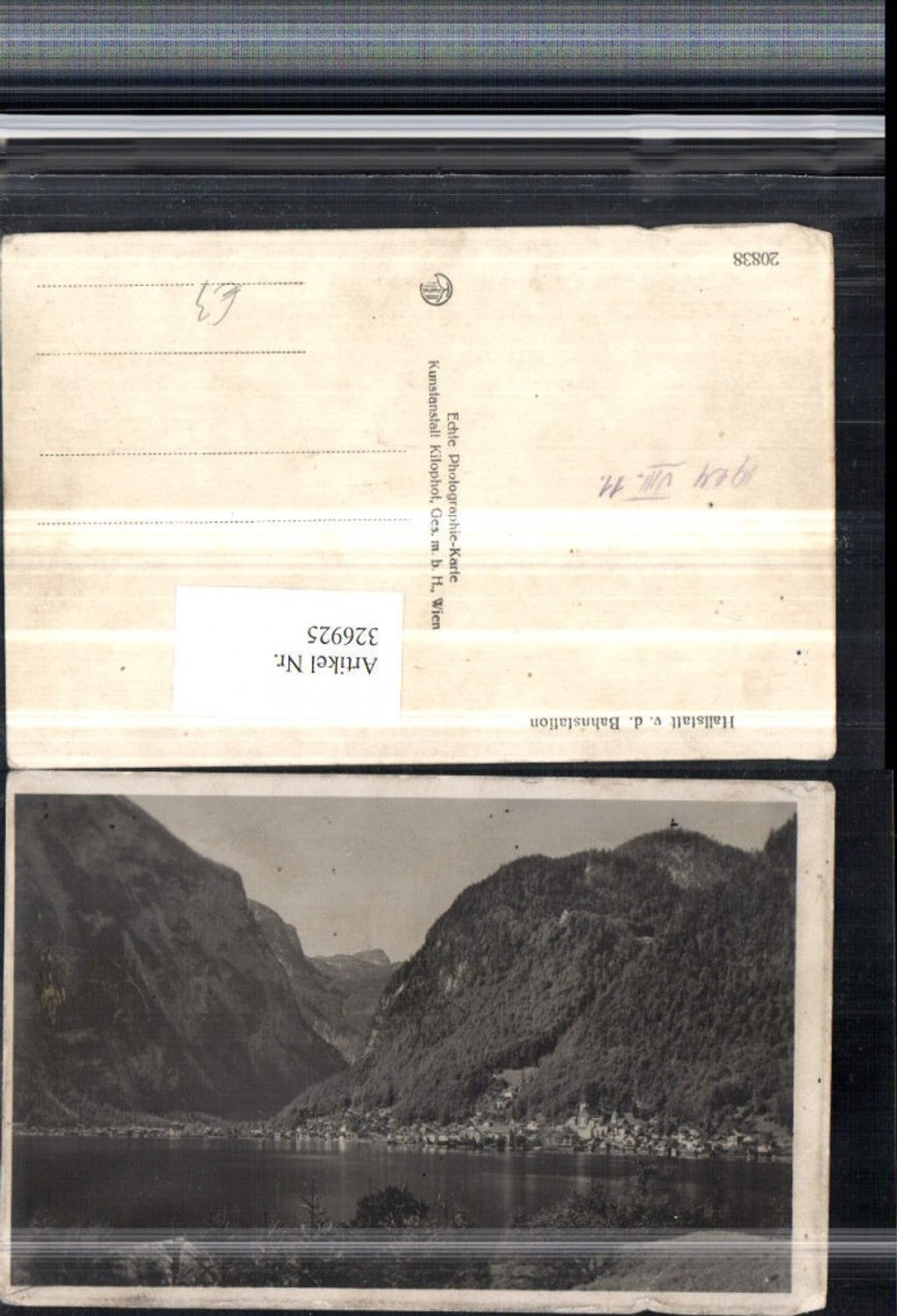 326925,Hallstatt Totale von d. Bahnstation Bergkulisse