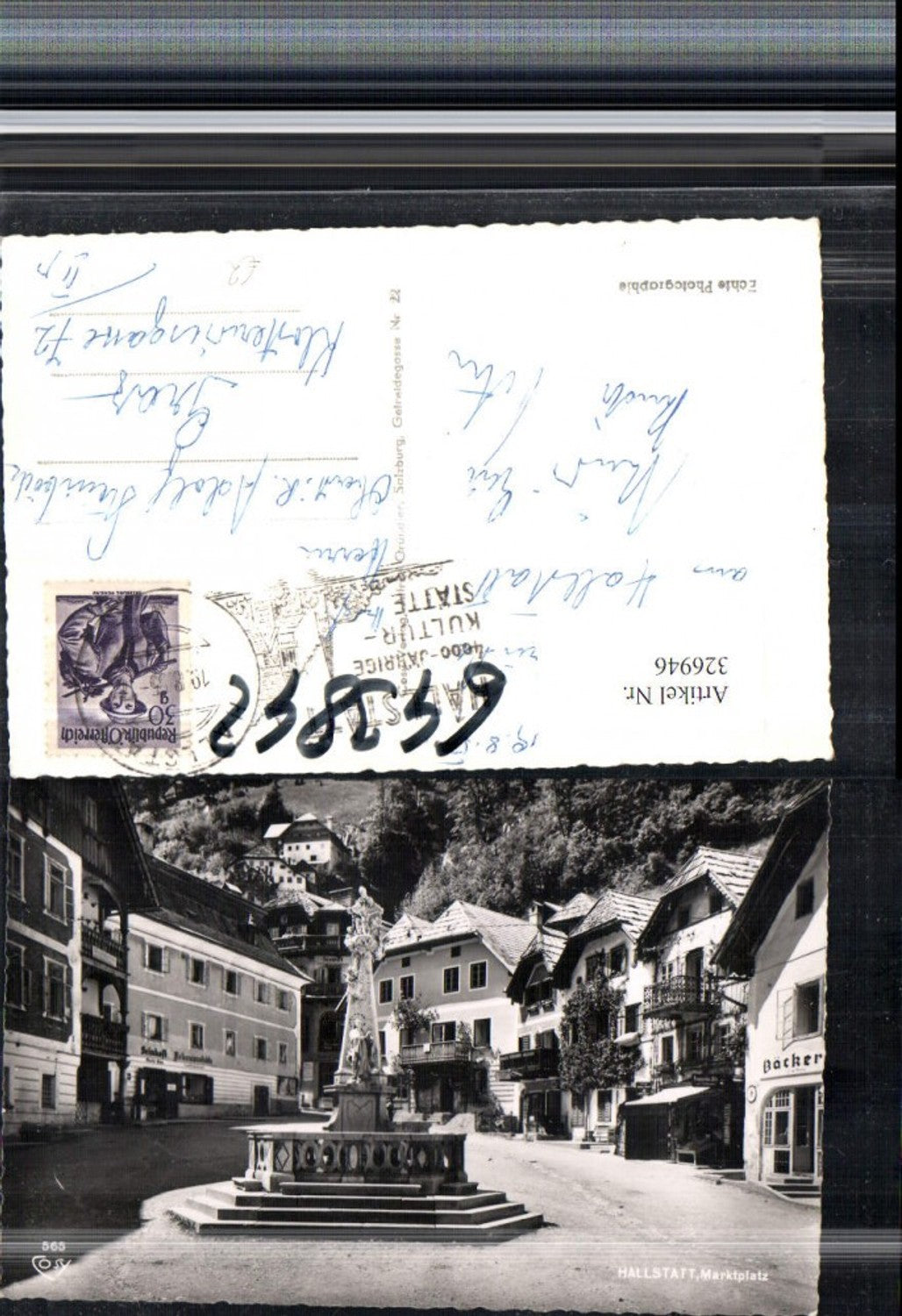 326946,Hallstatt Marktplatz Brunnen Bäckerei pub Cosy 565