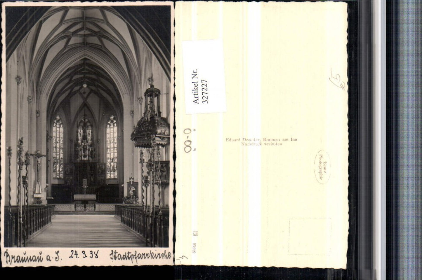 327227,Braunau am Inn Stadtpfarrkirche Kirche Innenansicht