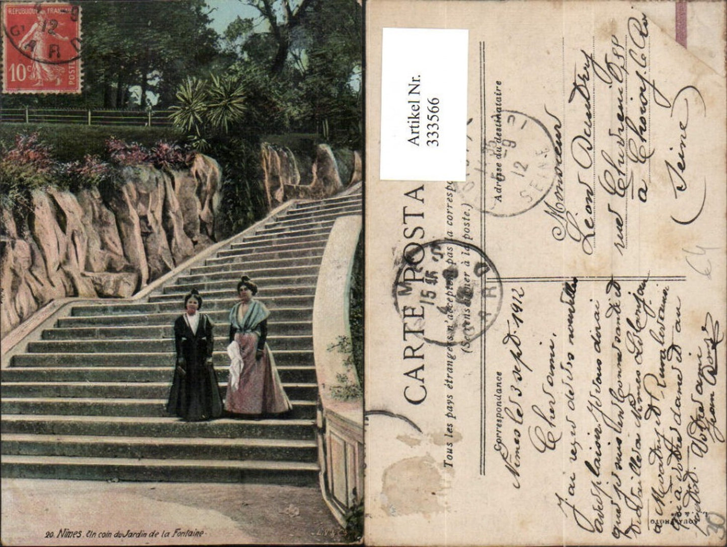 333566,Languedoc-Roussillon Gard Nimes Un coin du Jardin de la Fontaine Stiegen