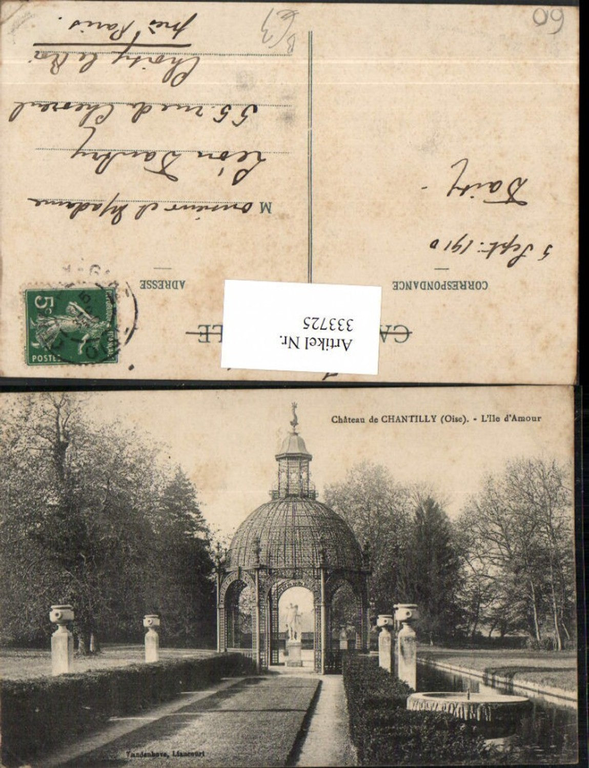 333725,Picardie Oise Chateau de Chantilly L'Ile d'Amour Statue Pavillon